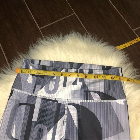Fabletics Demi print high waisted leggings sz smal - Picture 7 of 9